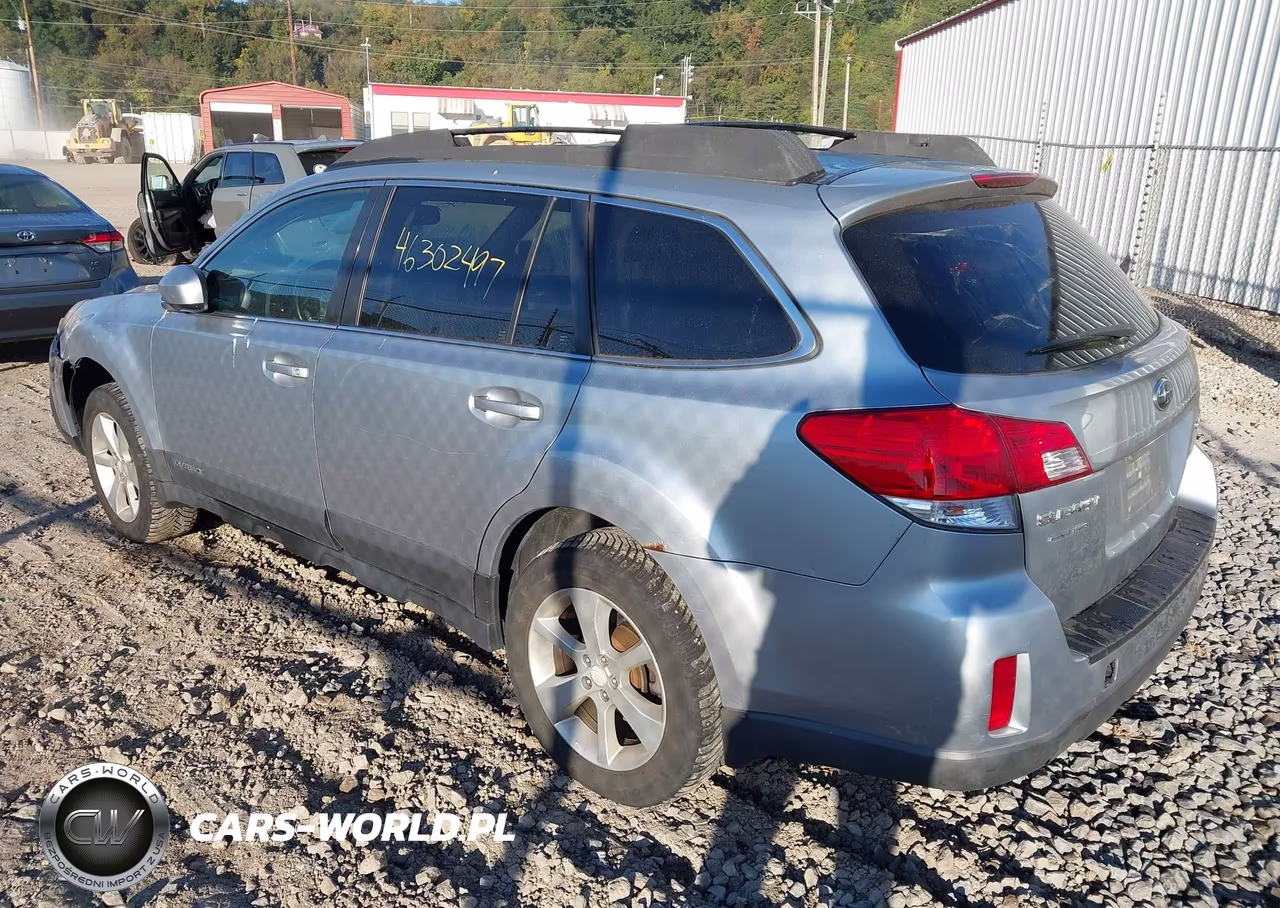 2013 Subaru Outback 2.5I Premium VIN:4S4BRCCC2D3211478 - 3