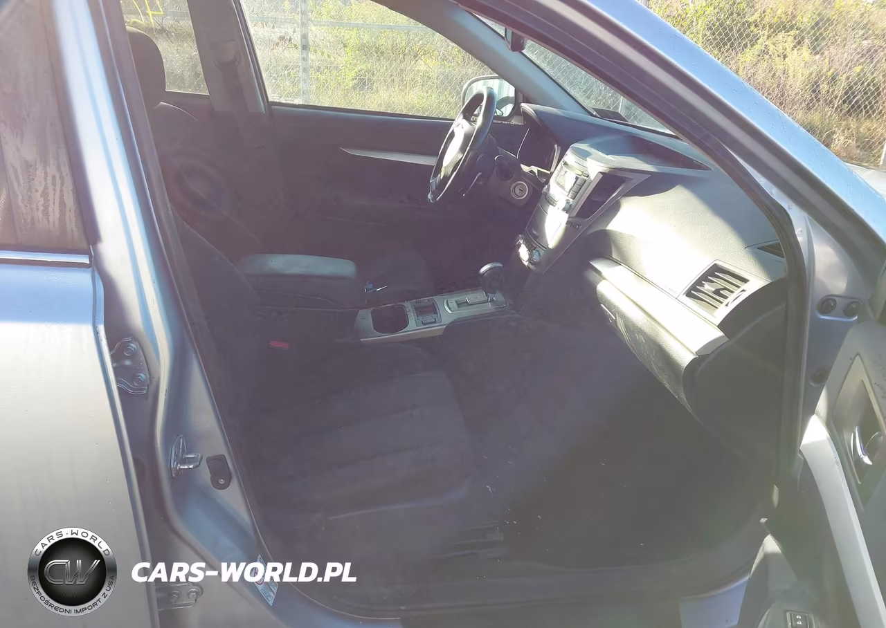 2013 Subaru Outback 2.5I Premium VIN:4S4BRCCC2D3211478 - 5
