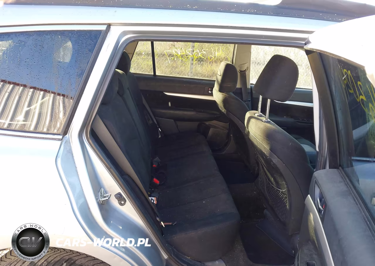 2013 Subaru Outback 2.5I Premium VIN:4S4BRCCC2D3211478 - 8
