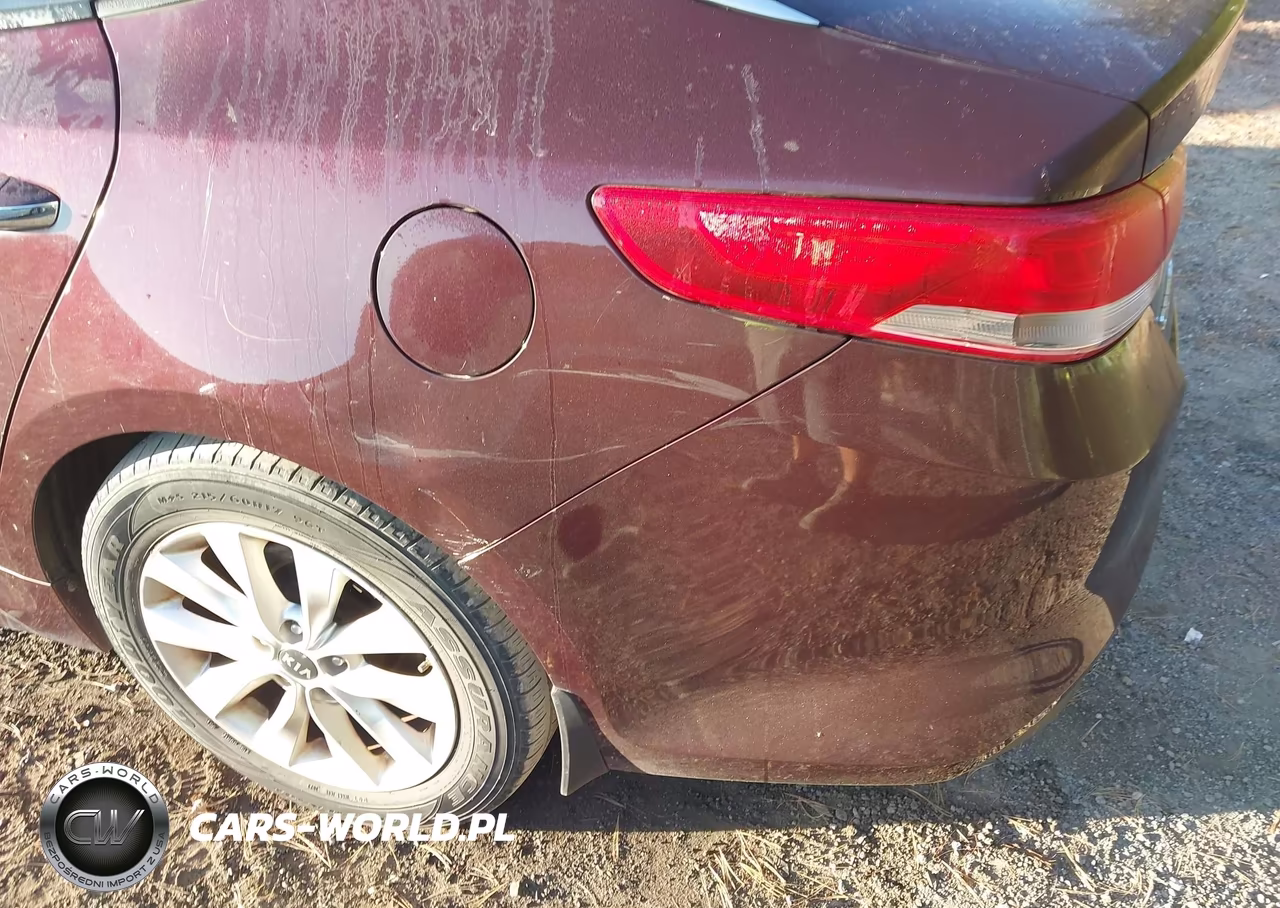 2018 Kia Optima Ex VIN:5XXGU4L38JG182501 - 19