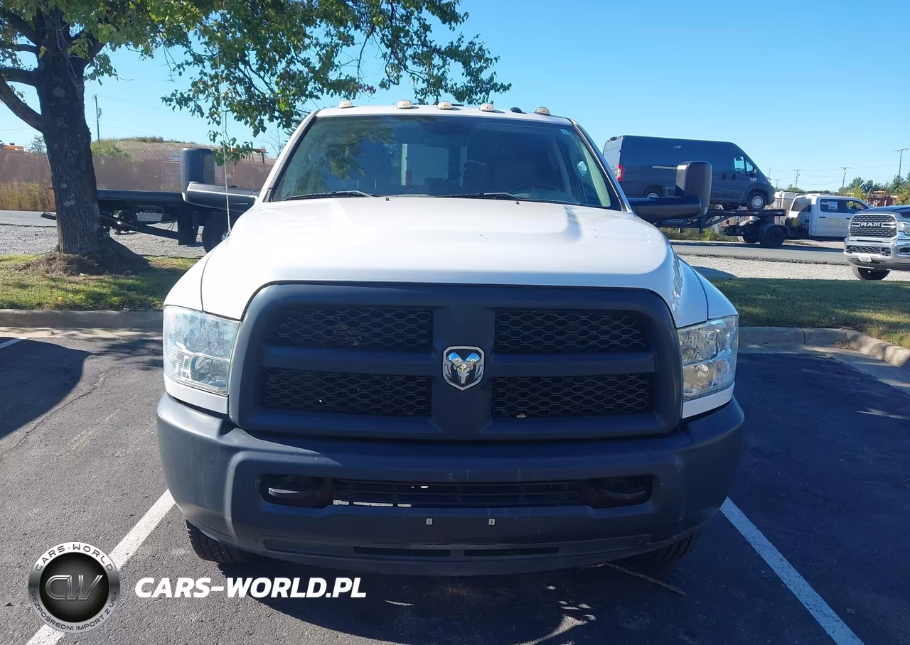 2017 Ram 3500 Tradesman 4X4 8' Box VIN:3C63RRGJ2HG703507 - 13