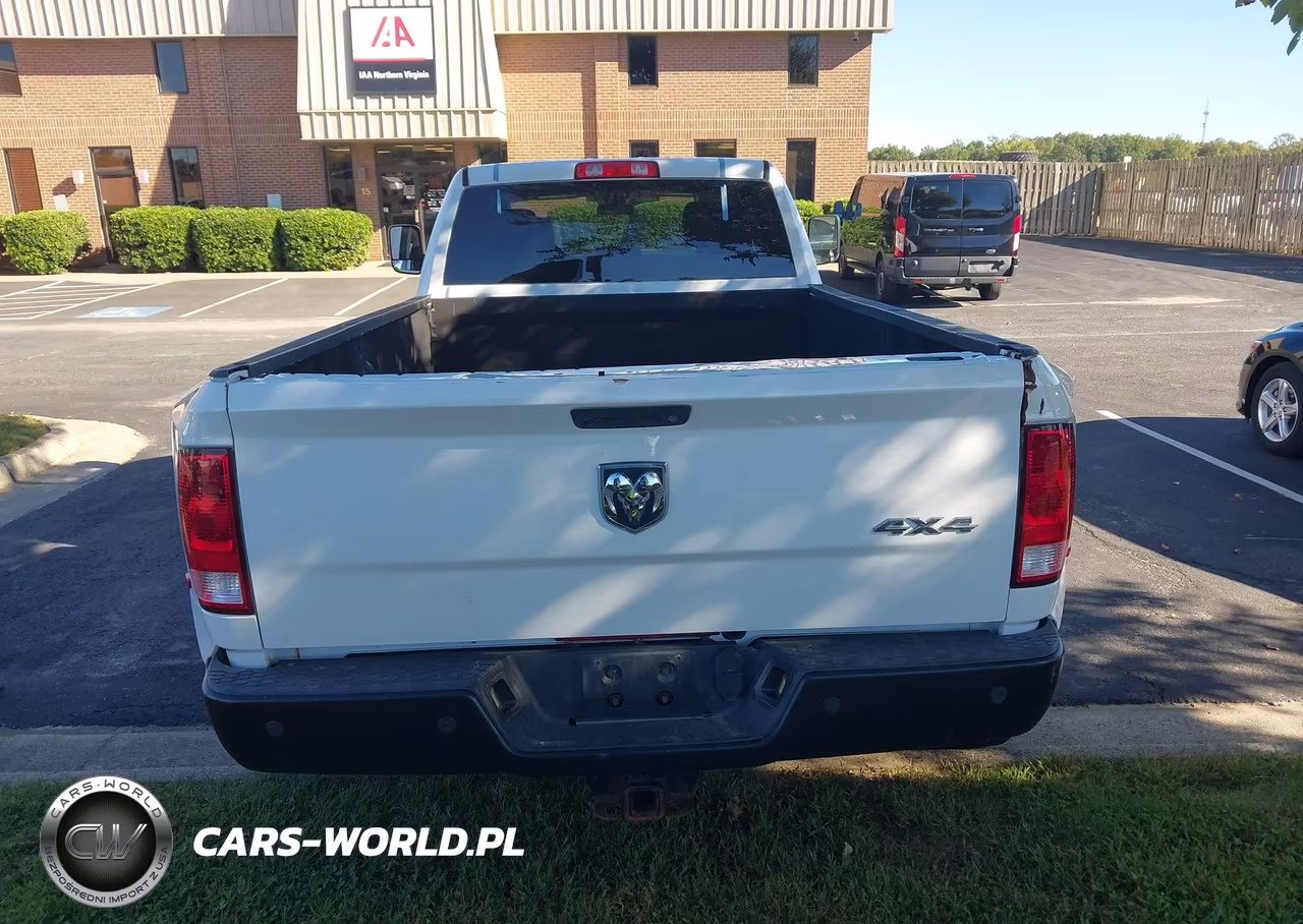 2017 Ram 3500 Tradesman 4X4 8' Box VIN:3C63RRGJ2HG703507 - 17