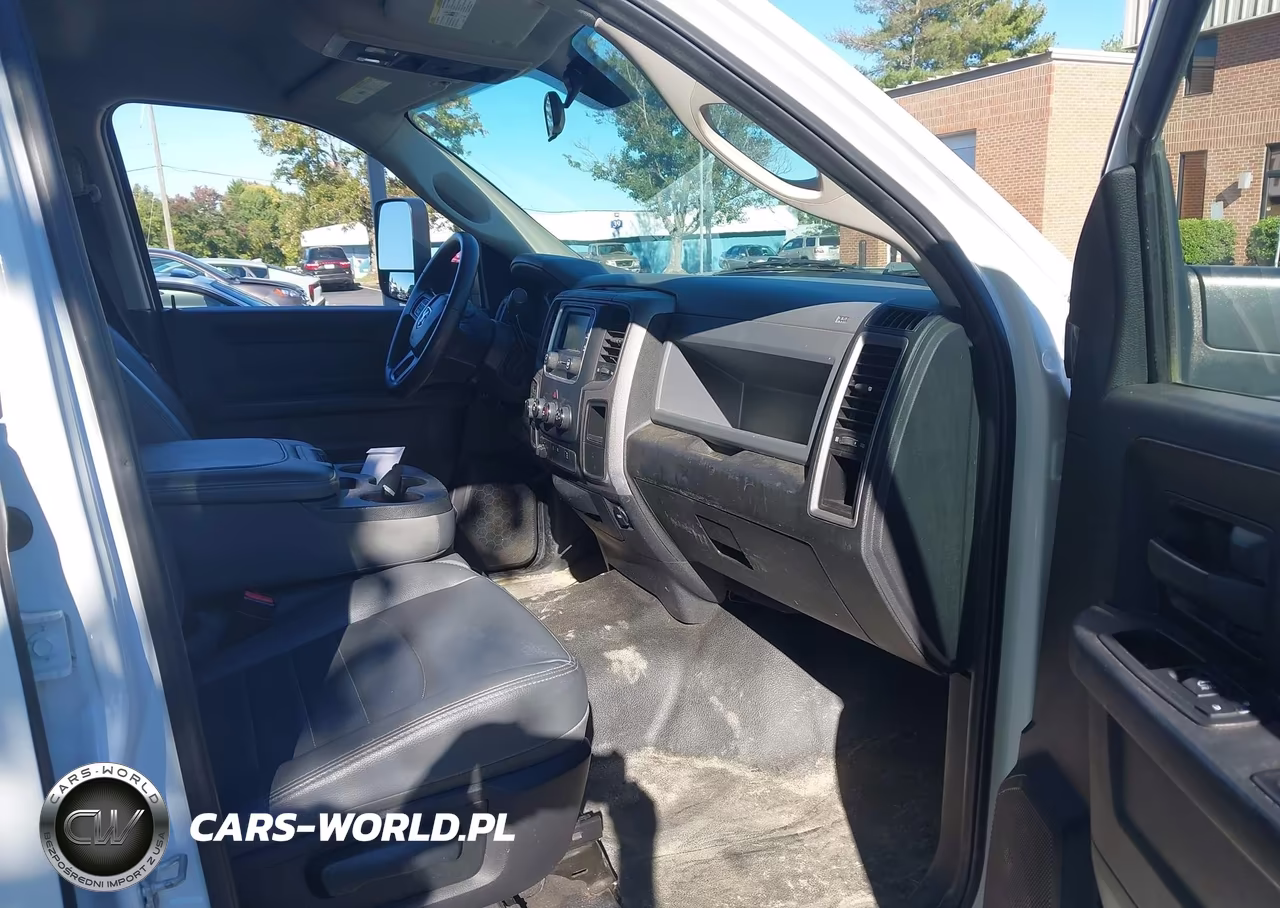 2017 Ram 3500 Tradesman 4X4 8' Box VIN:3C63RRGJ2HG703507 - 5