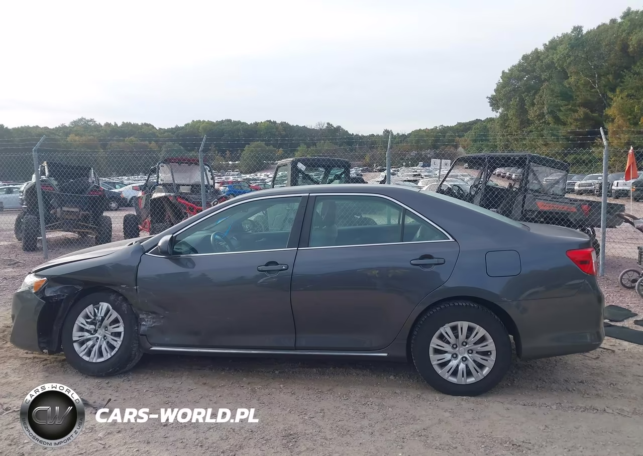 2012 Toyota Camry Le VIN:4T1BF1FK7CU032717 - 14