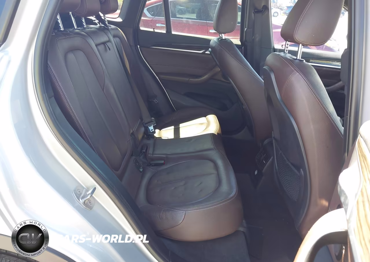 2017 BMW X1 xDrive28I VIN:WBXHT3Z36H4A51974 - 8