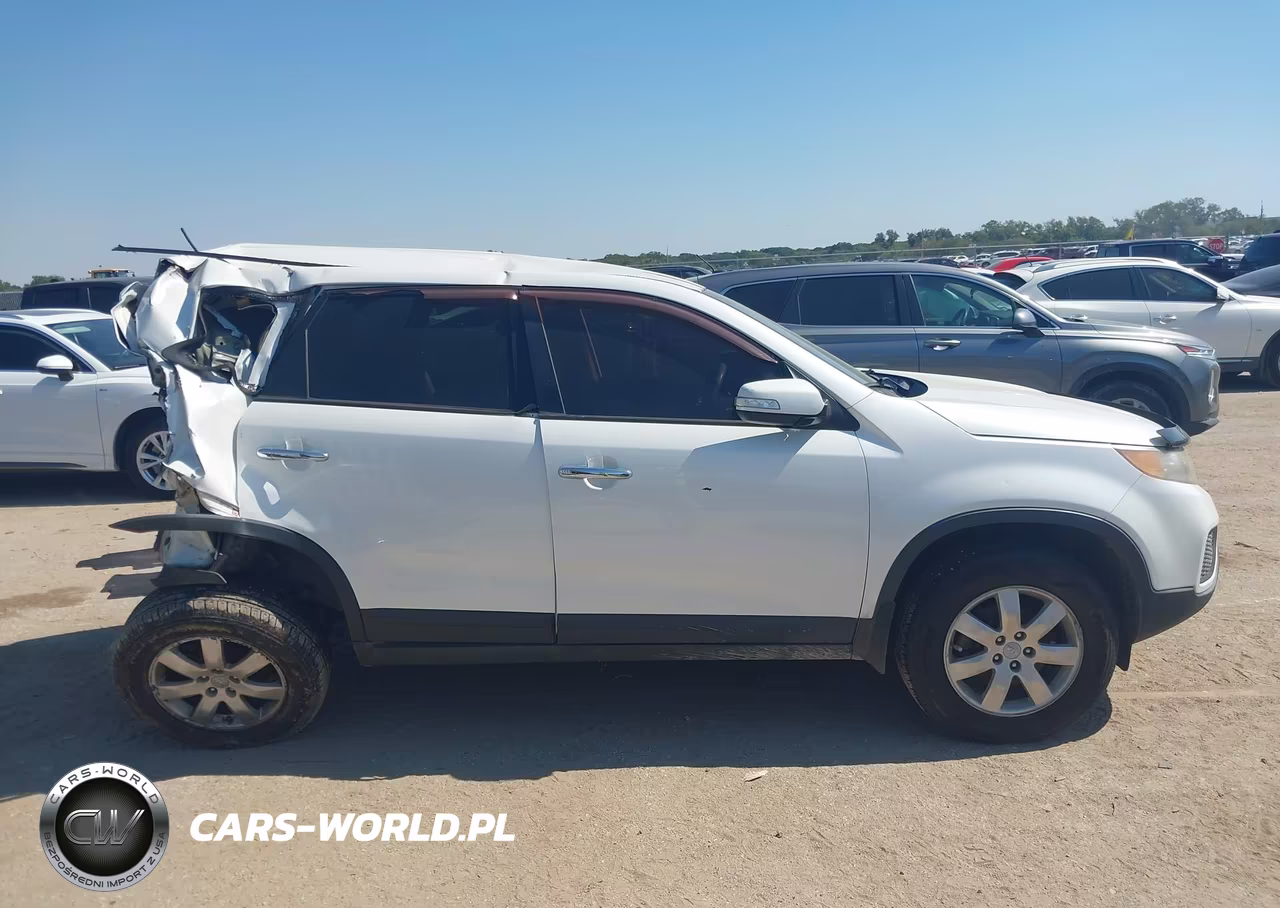 2012 Kia Sorento Lx VIN:5XYKT4A18CG215638 - 13