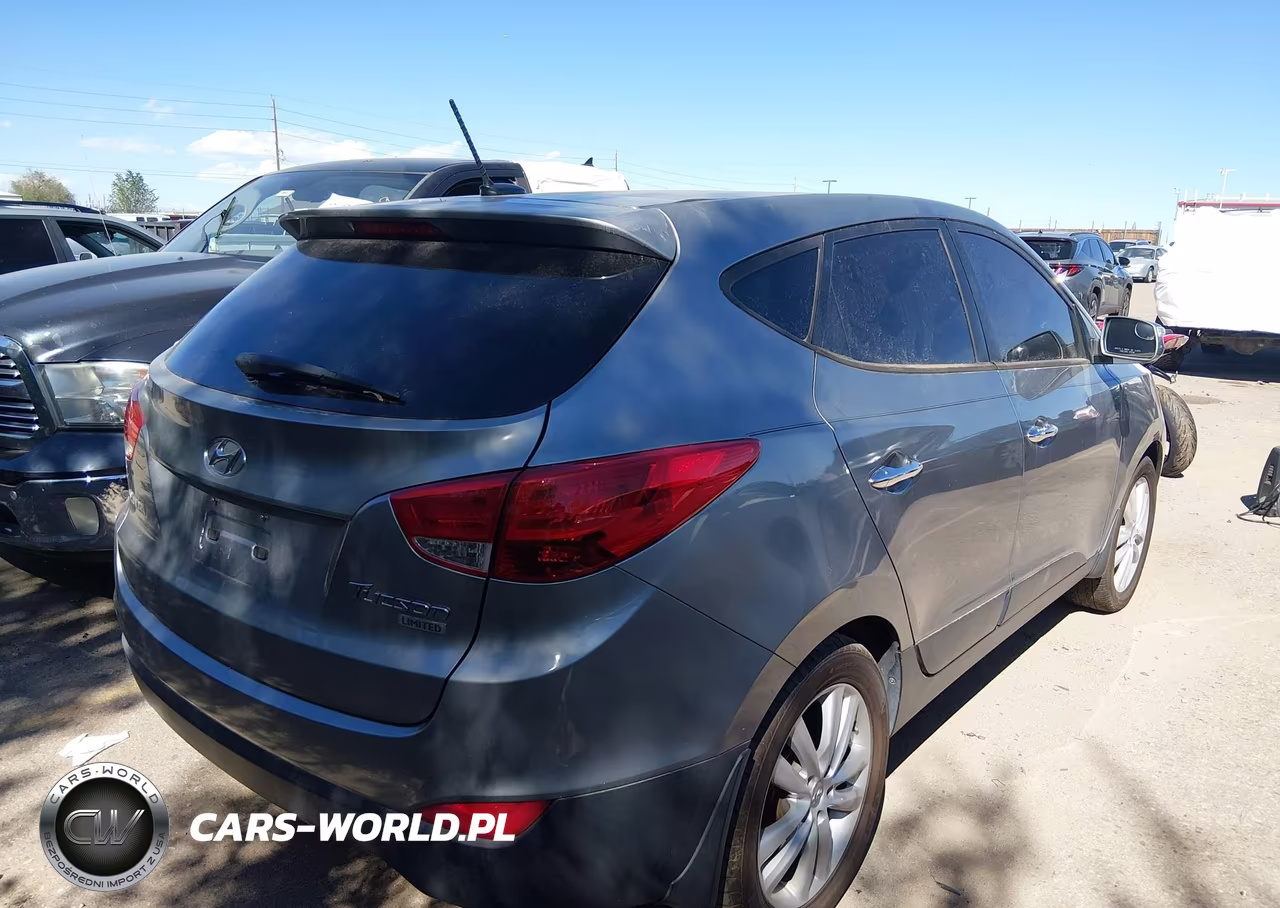 2013 Hyundai Tucson Limited VIN:KM8JU3AC4DU558107 - 4