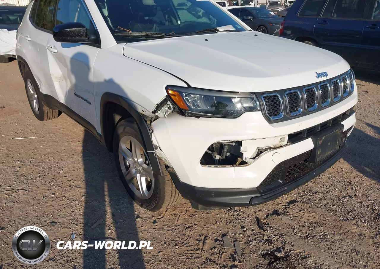 2023 Jeep Compass Latitude 4X4 VIN:3C4NJDBN1PT518635 - 17