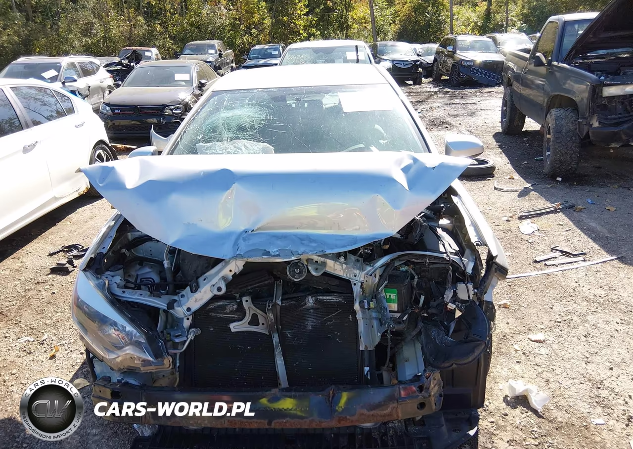 2015 Toyota Corolla Le VIN:2T1BURHE2FC423971 - 13