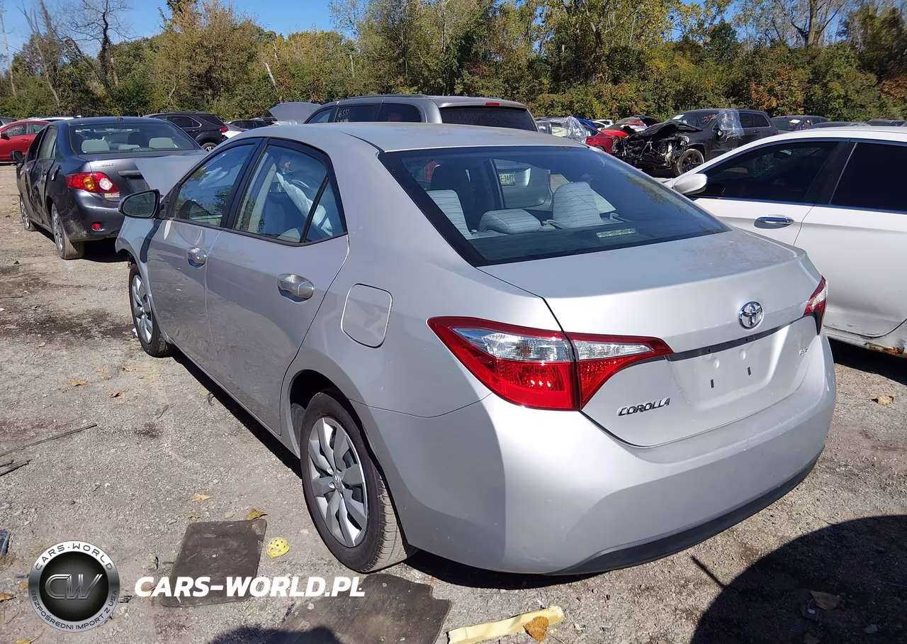 2015 Toyota Corolla Le VIN:2T1BURHE2FC423971 - 3