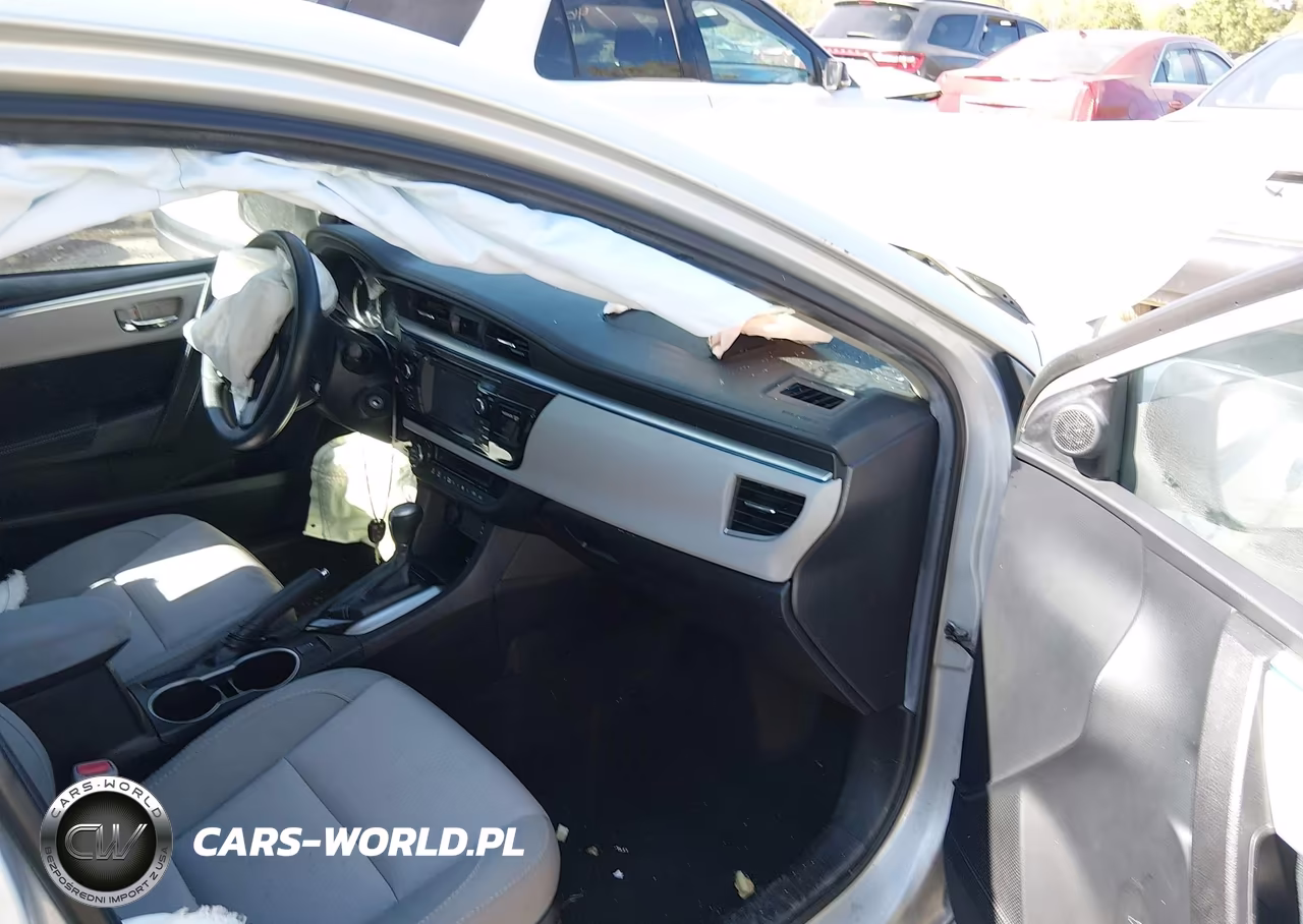 2015 Toyota Corolla Le VIN:2T1BURHE2FC423971 - 5