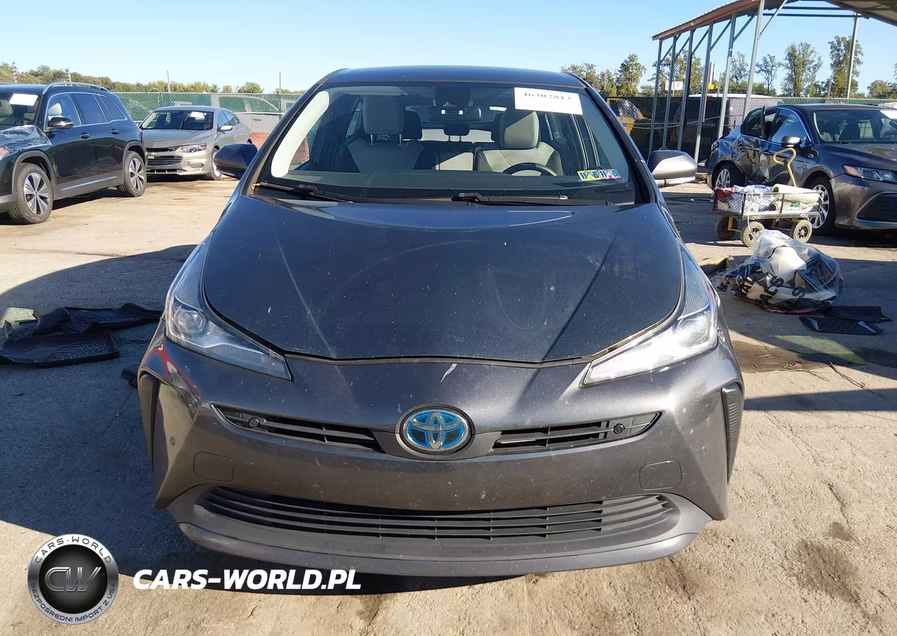 2020 Toyota Prius Le VIN:JTDKARFU4L3119452 - 12
