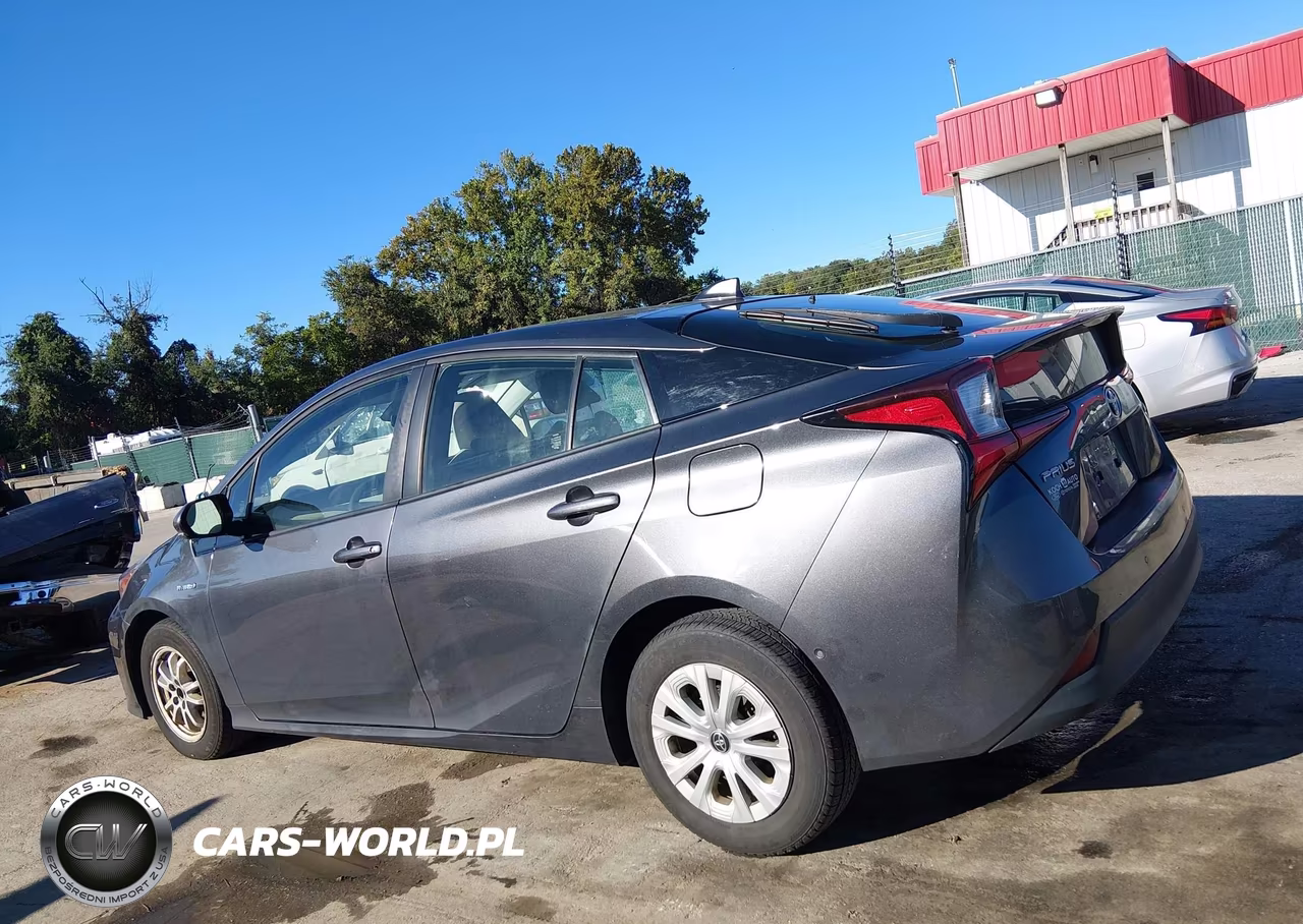 2020 Toyota Prius Le VIN:JTDKARFU4L3119452 - 14