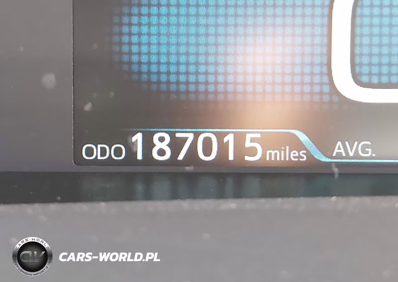 2020 Toyota Prius Le VIN:JTDKARFU4L3119452 - 15