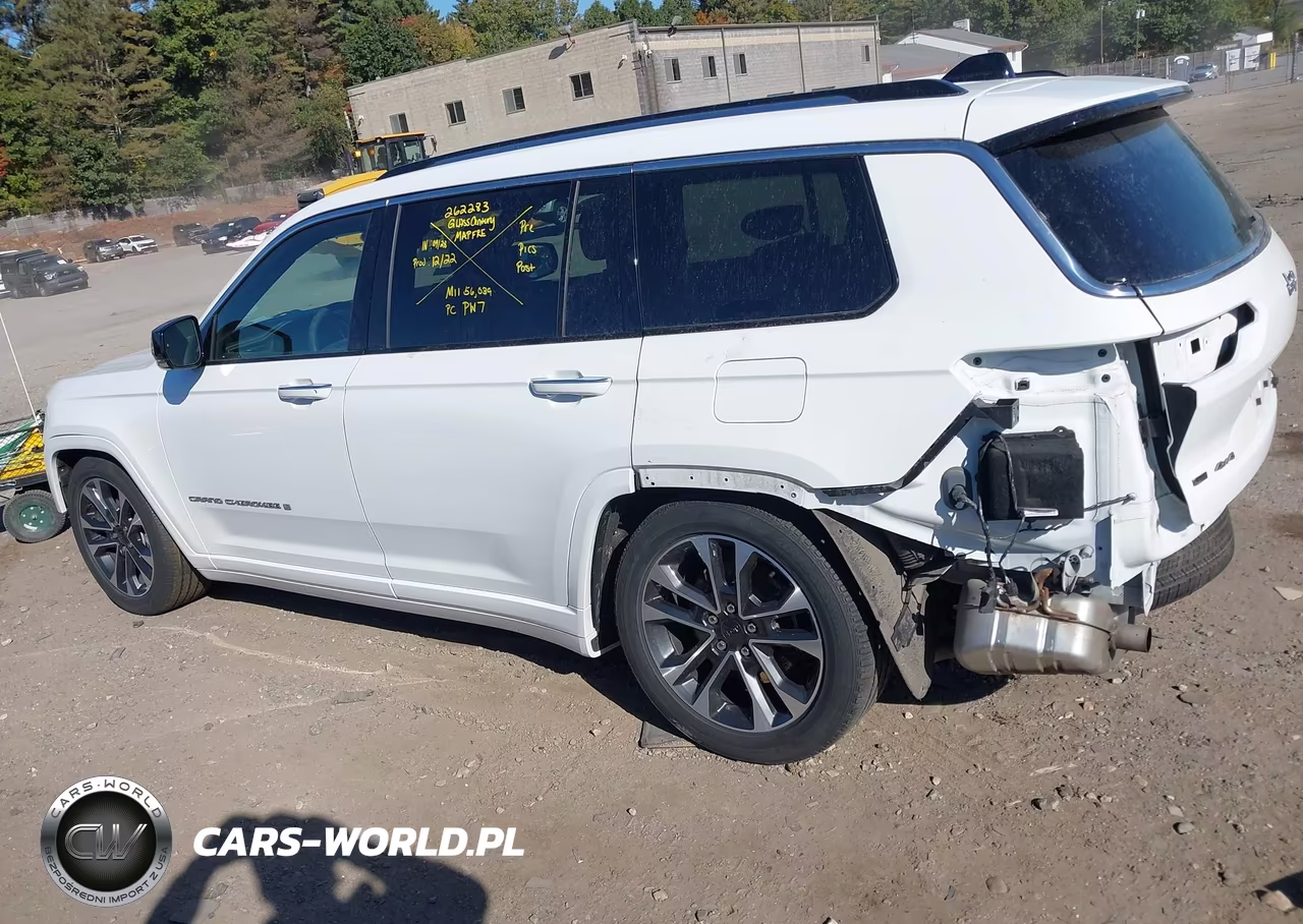 2023 Jeep Grand Cherokee L Overland 4X4 VIN:1C4RJKDG2P8781106 - 14