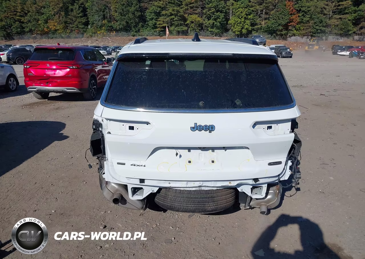 2023 Jeep Grand Cherokee L Overland 4X4 VIN:1C4RJKDG2P8781106 - 16