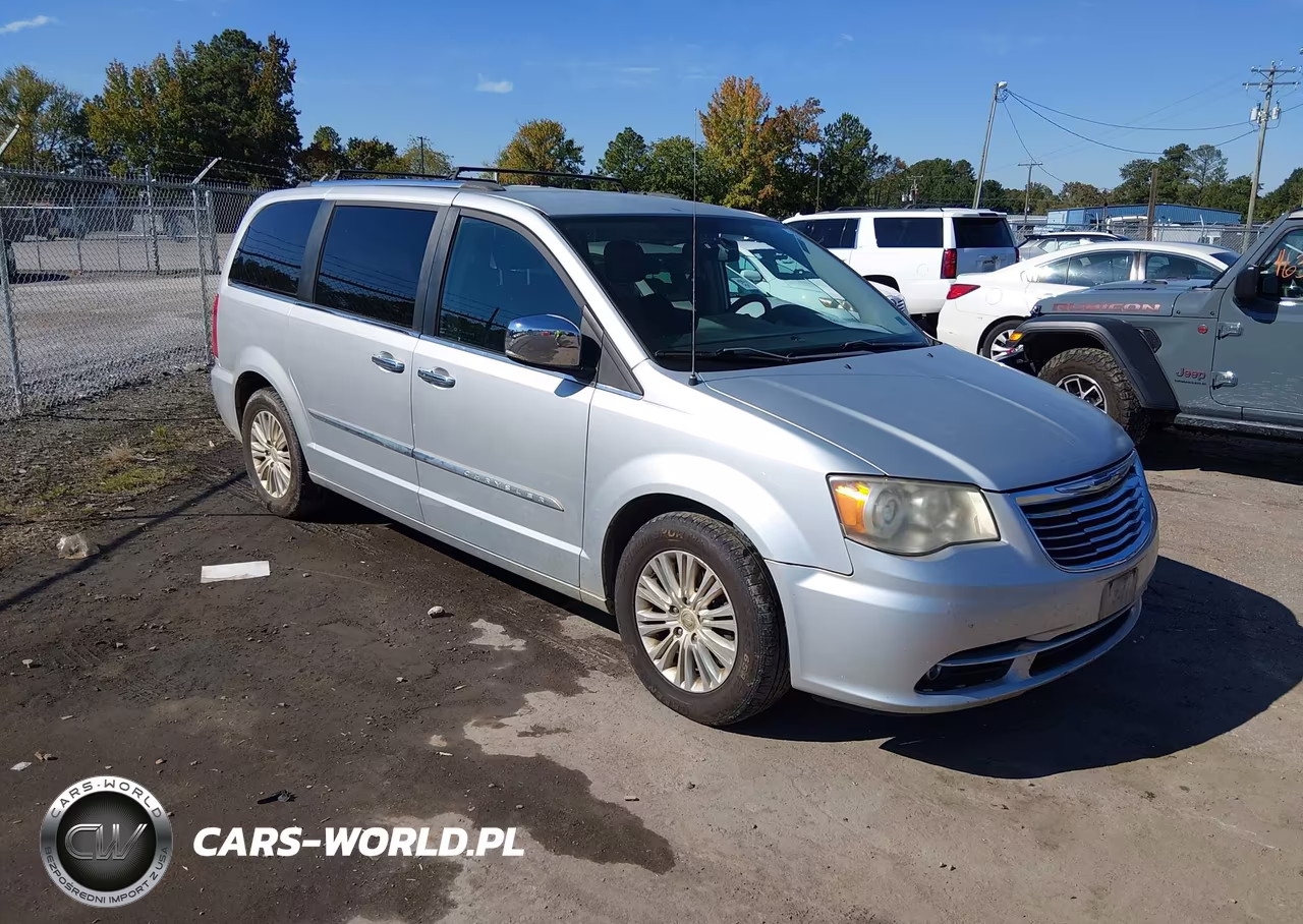 2012 Chrysler Town & Country Limited