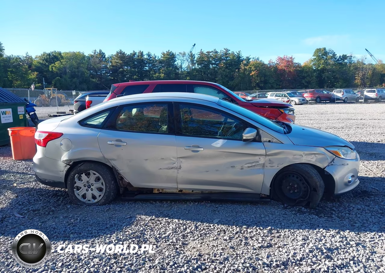 2012 Ford Focus Se VIN:1FAHP3F23CL442143 - 13