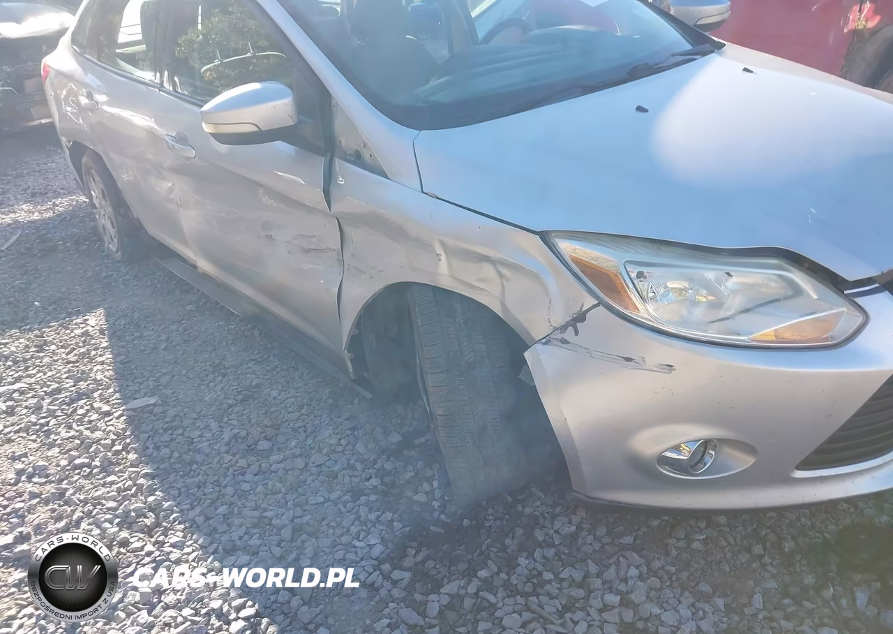 2012 Ford Focus Se VIN:1FAHP3F23CL442143 - 6
