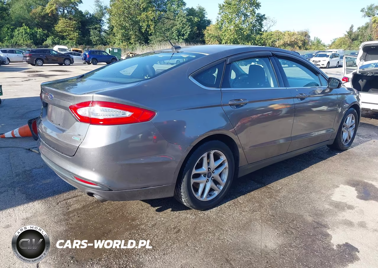 2014 Ford Fusion Se VIN:1FA6P0HD1E5396422 - 4