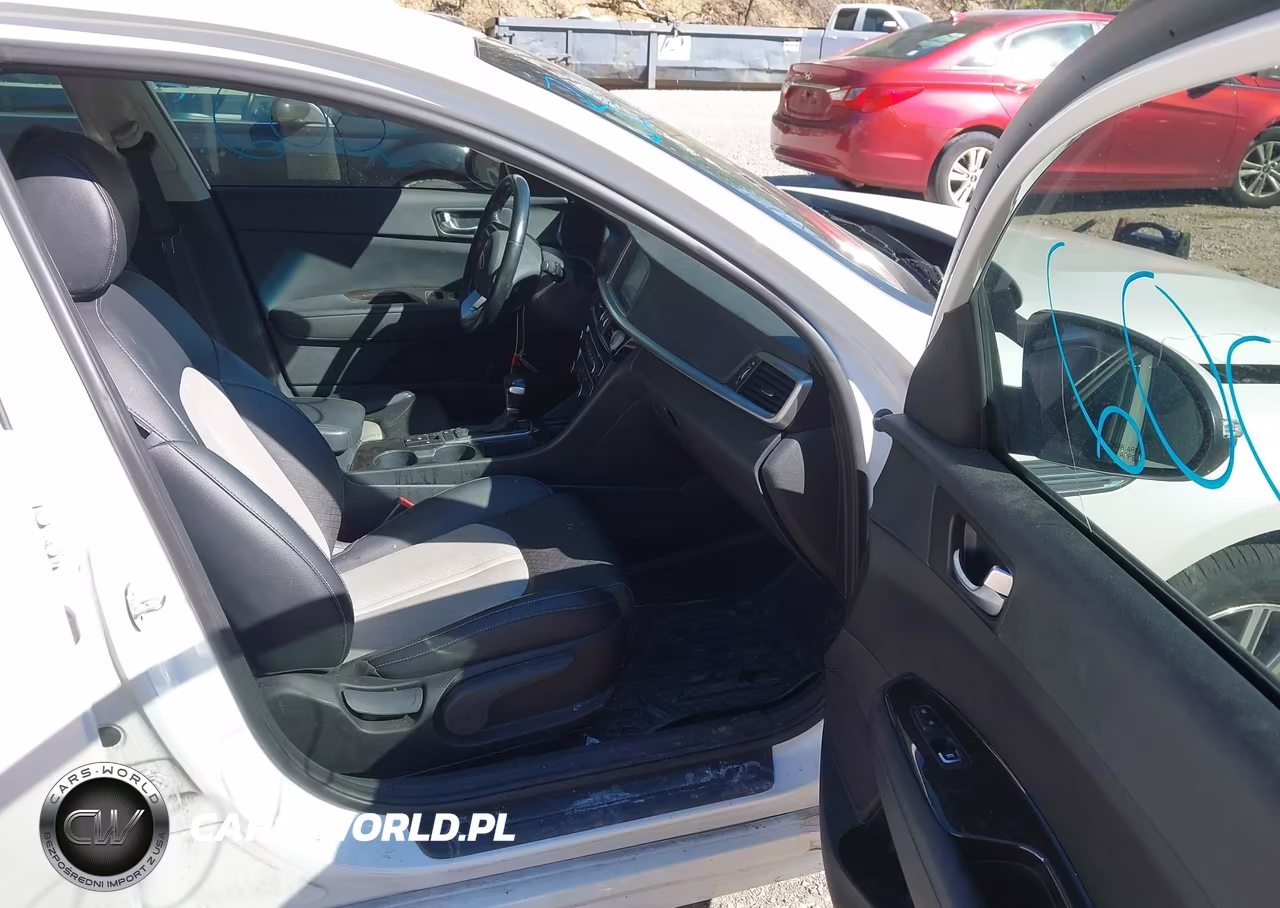 2019 Kia Optima Ex VIN:5XXGU4L18KG367406 - 5