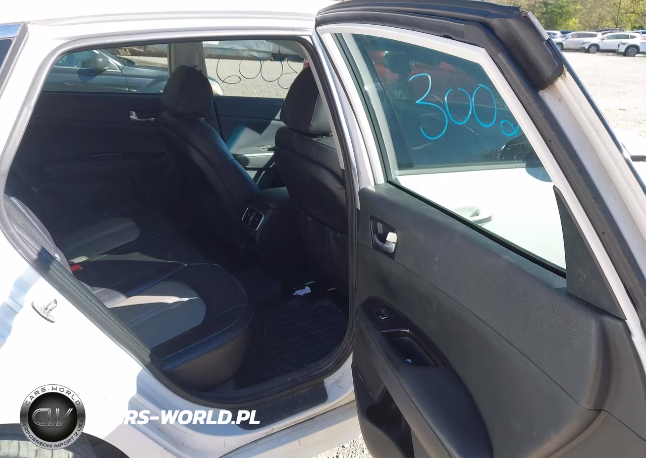 2019 Kia Optima Ex VIN:5XXGU4L18KG367406 - 8