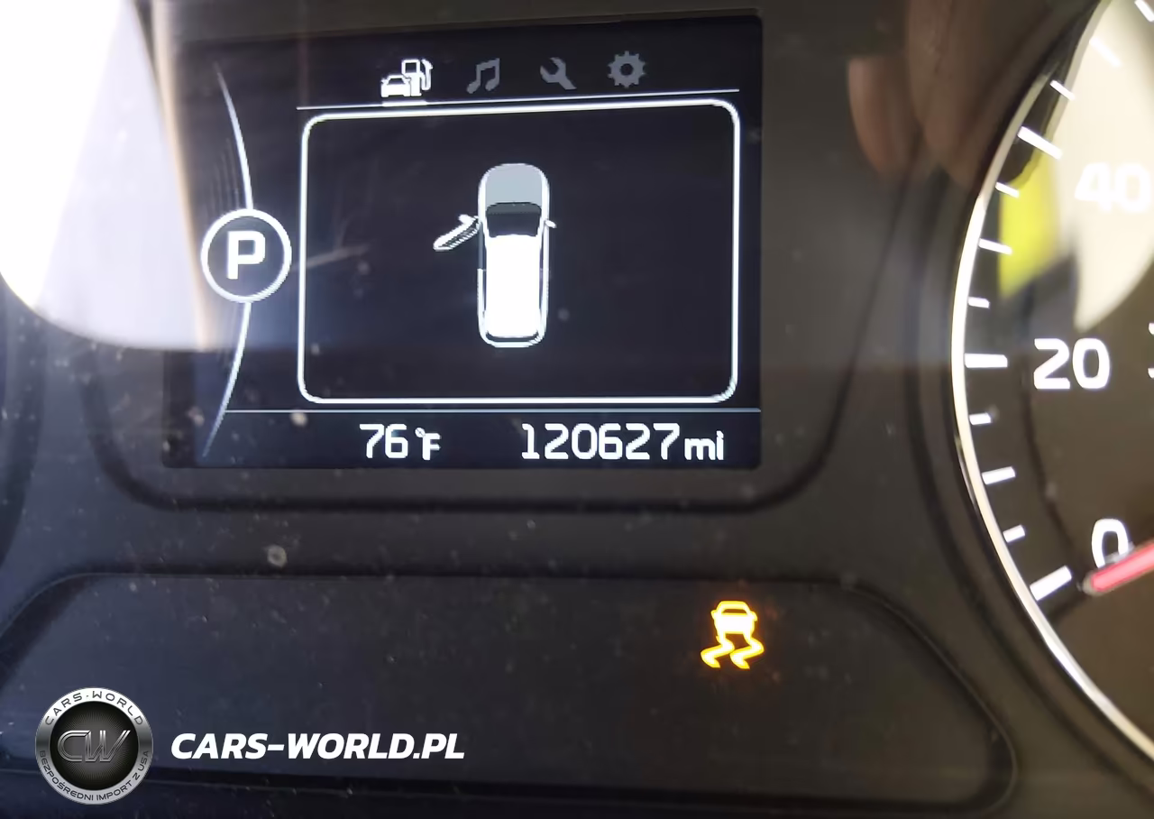 2016 Kia Sorento 3.3L Ex VIN:5XYPHDA54GG100857 - 15