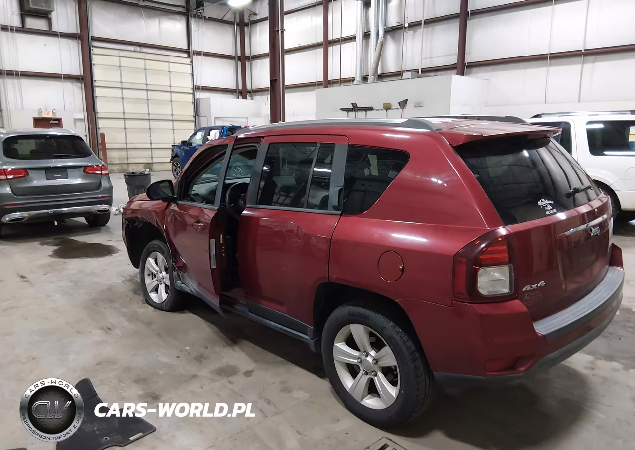 2014 Jeep Compass Sport VIN:1C4NJDBB9ED926986 - 3