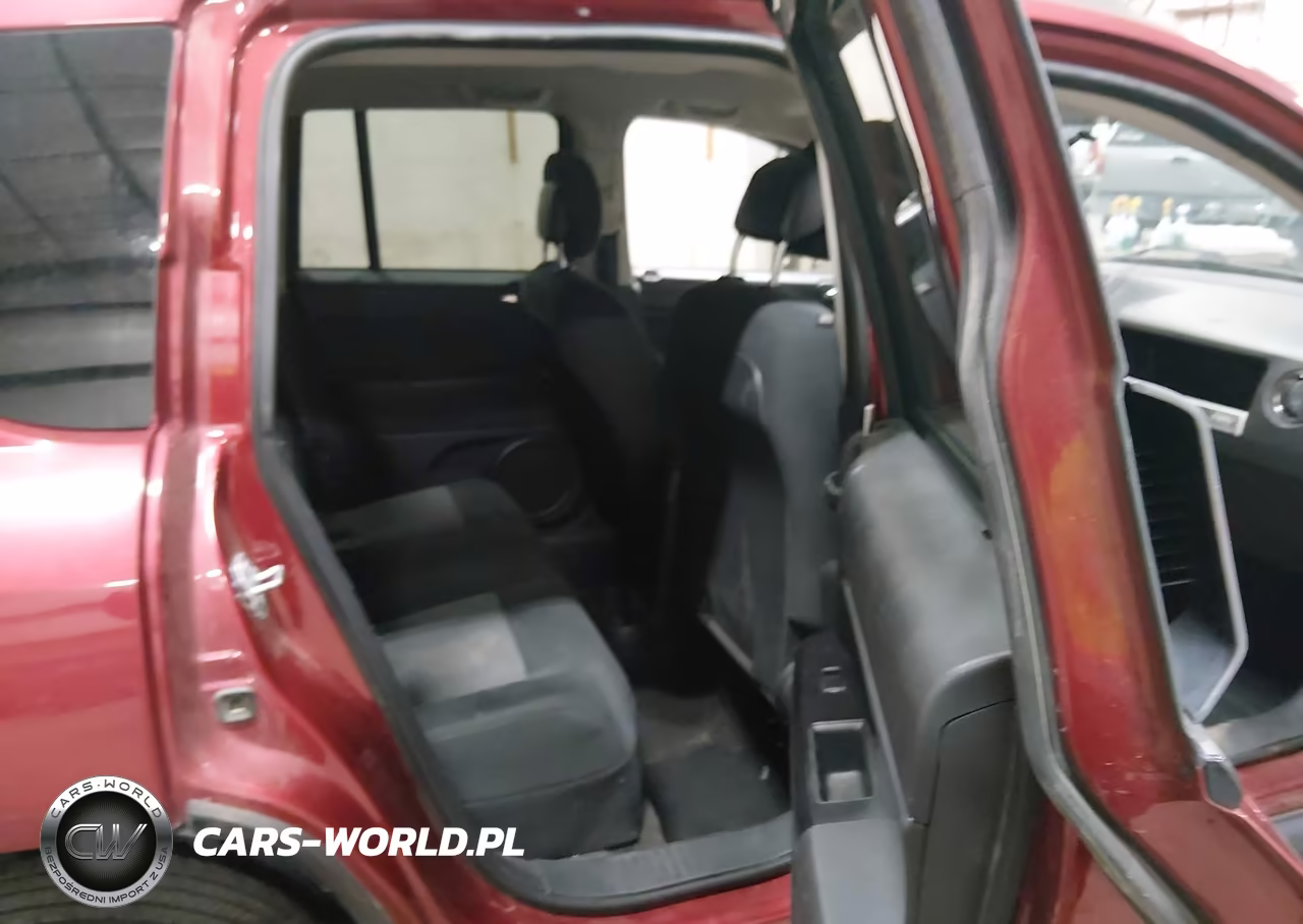 2014 Jeep Compass Sport VIN:1C4NJDBB9ED926986 - 8