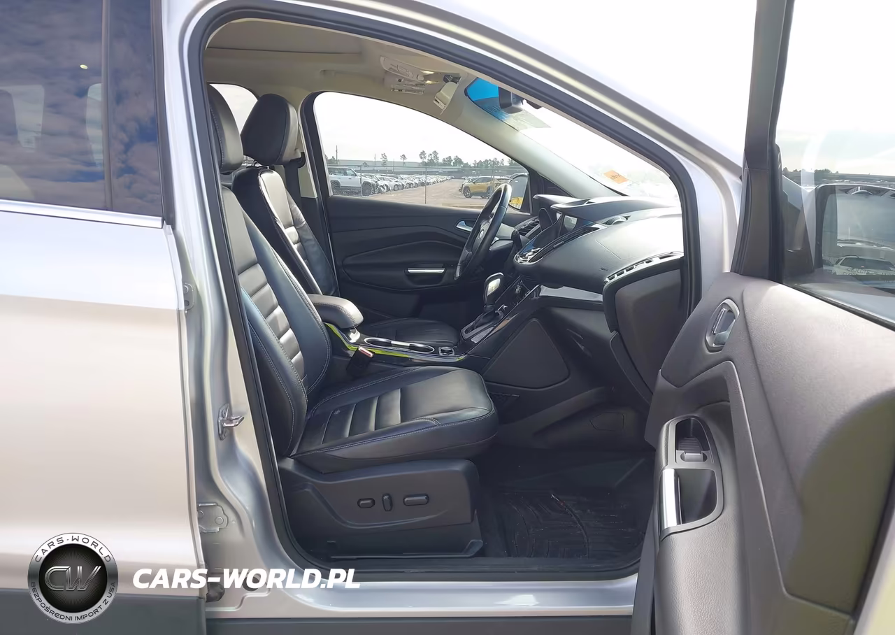 2016 Ford Escape Titanium VIN:1FMCU0JX9GUB96676 - 5