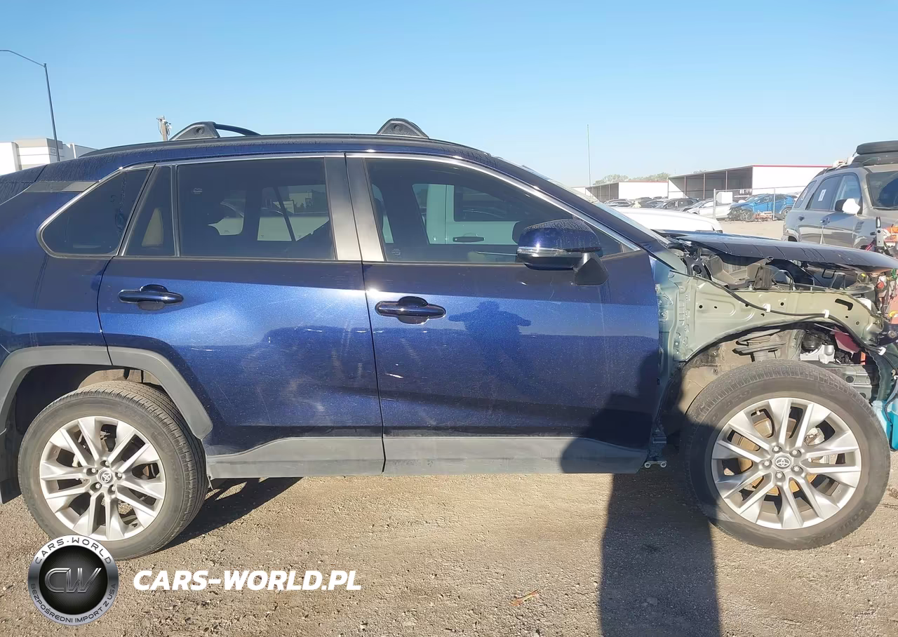 2024 Toyota Rav4 Xle Premium VIN:2T3C1RFV8RW301061 - 13