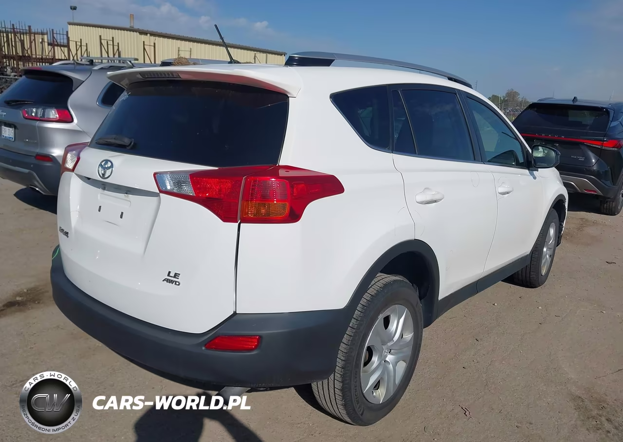 2015 Toyota Rav4 Le VIN:JTMBFREV4FD135970 - 4