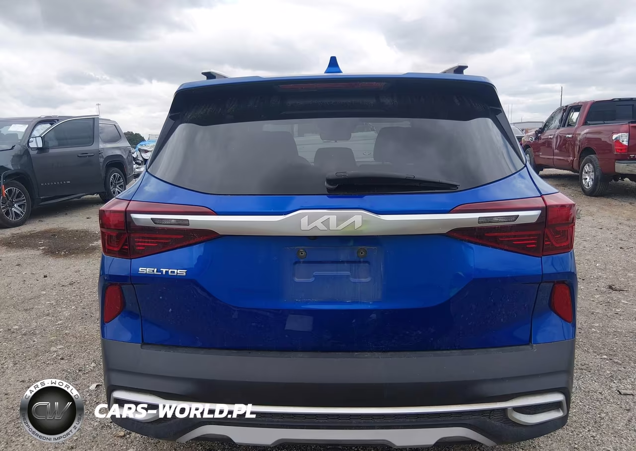 2022 Kia Seltos S VIN:KNDEU2AA8N7345613 - 17