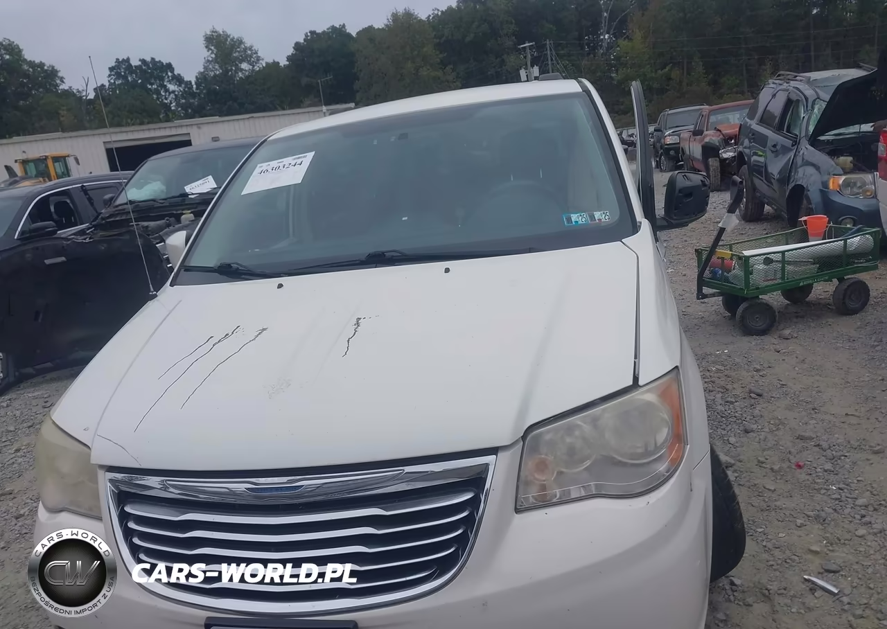2013 Chrysler Town & Country Touring VIN:2C4RC1BG0DR517745 - 12