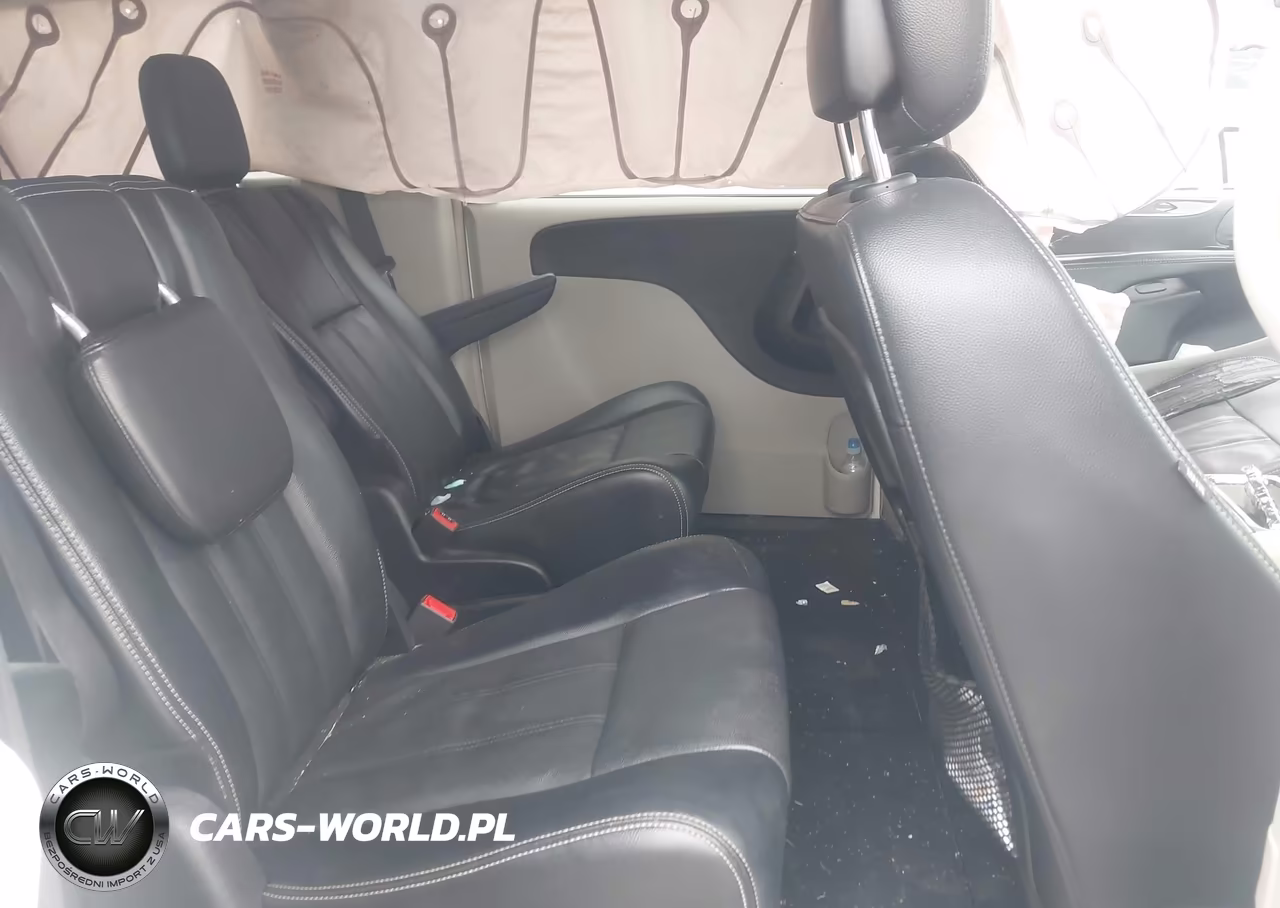 2013 Chrysler Town & Country Touring VIN:2C4RC1BG0DR517745 - 8