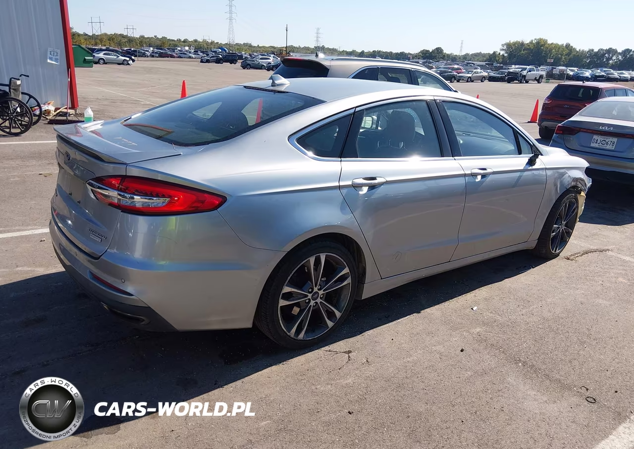 2020 Ford Fusion Titanium VIN:3FA6P0K98LR137408 - 4