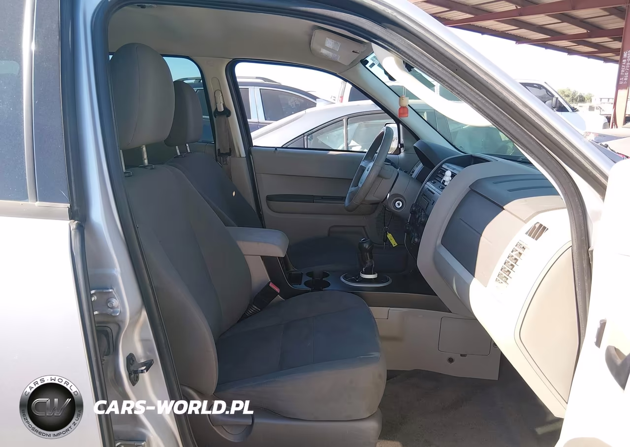 2011 Ford Escape Xls VIN:1FMCU0C72BKC52099 - 5
