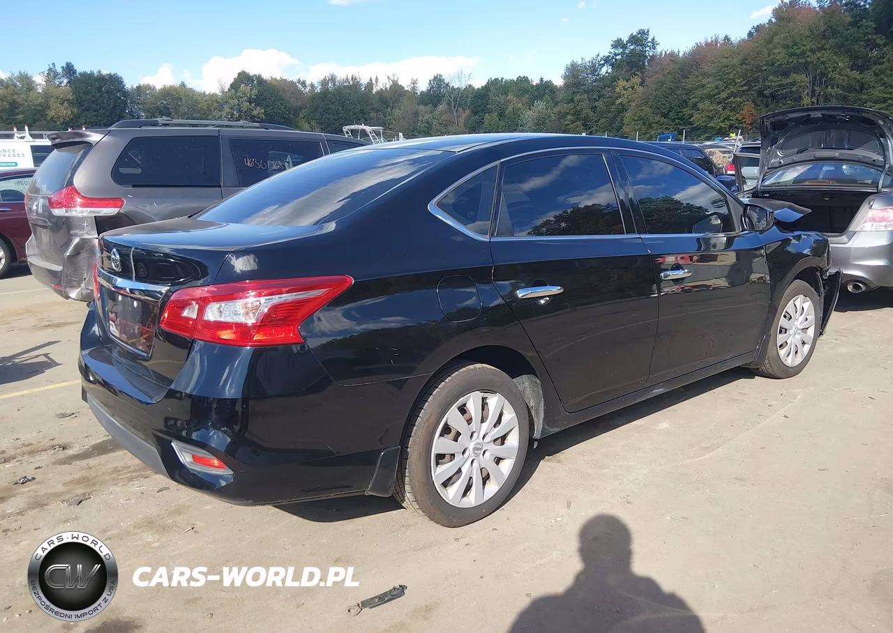 2017 Nissan Sentra S VIN:3N1AB7AP1HY276128 - 4