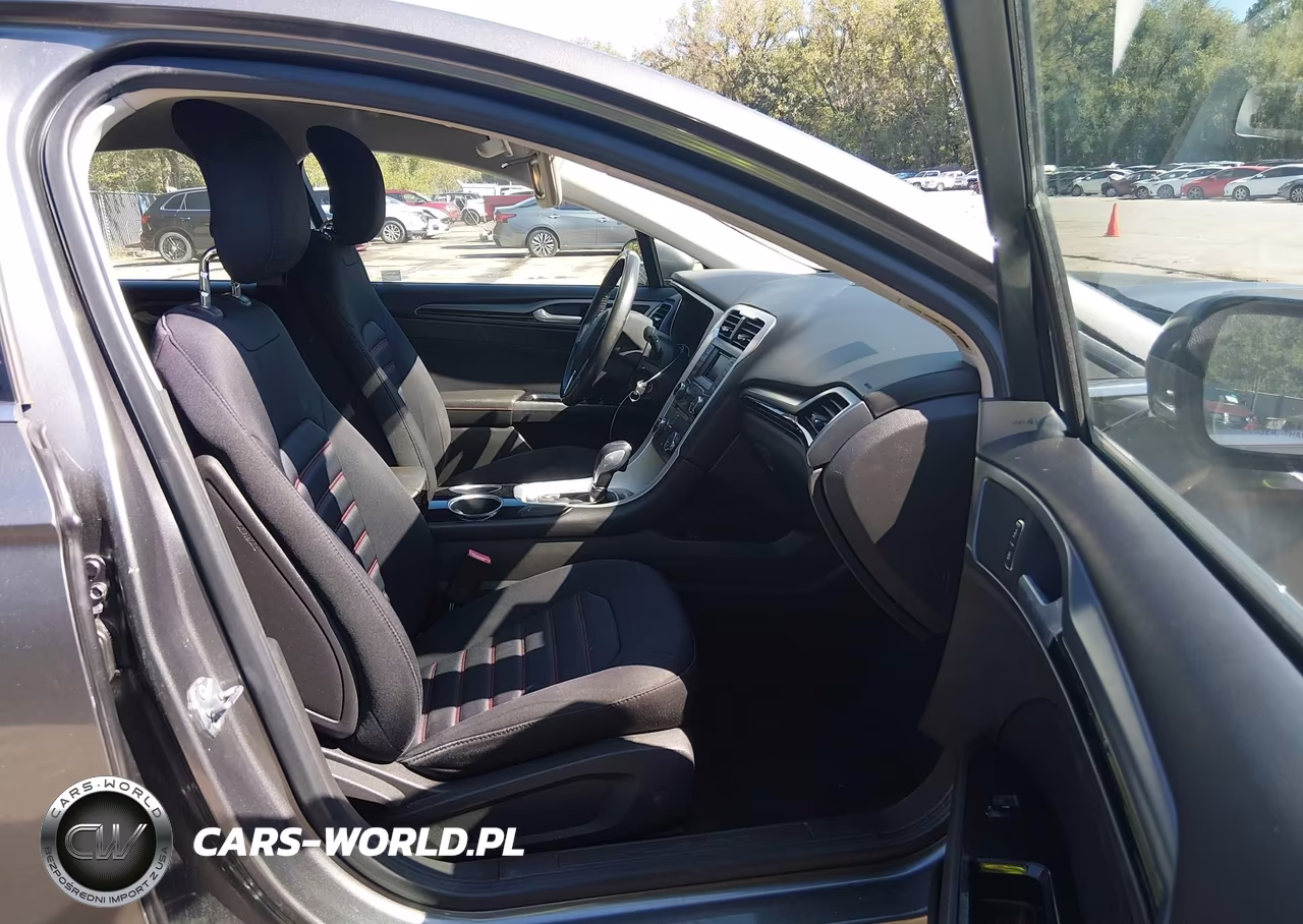 2013 Ford Fusion Se VIN:3FA6P0HR5DR112202 - 5