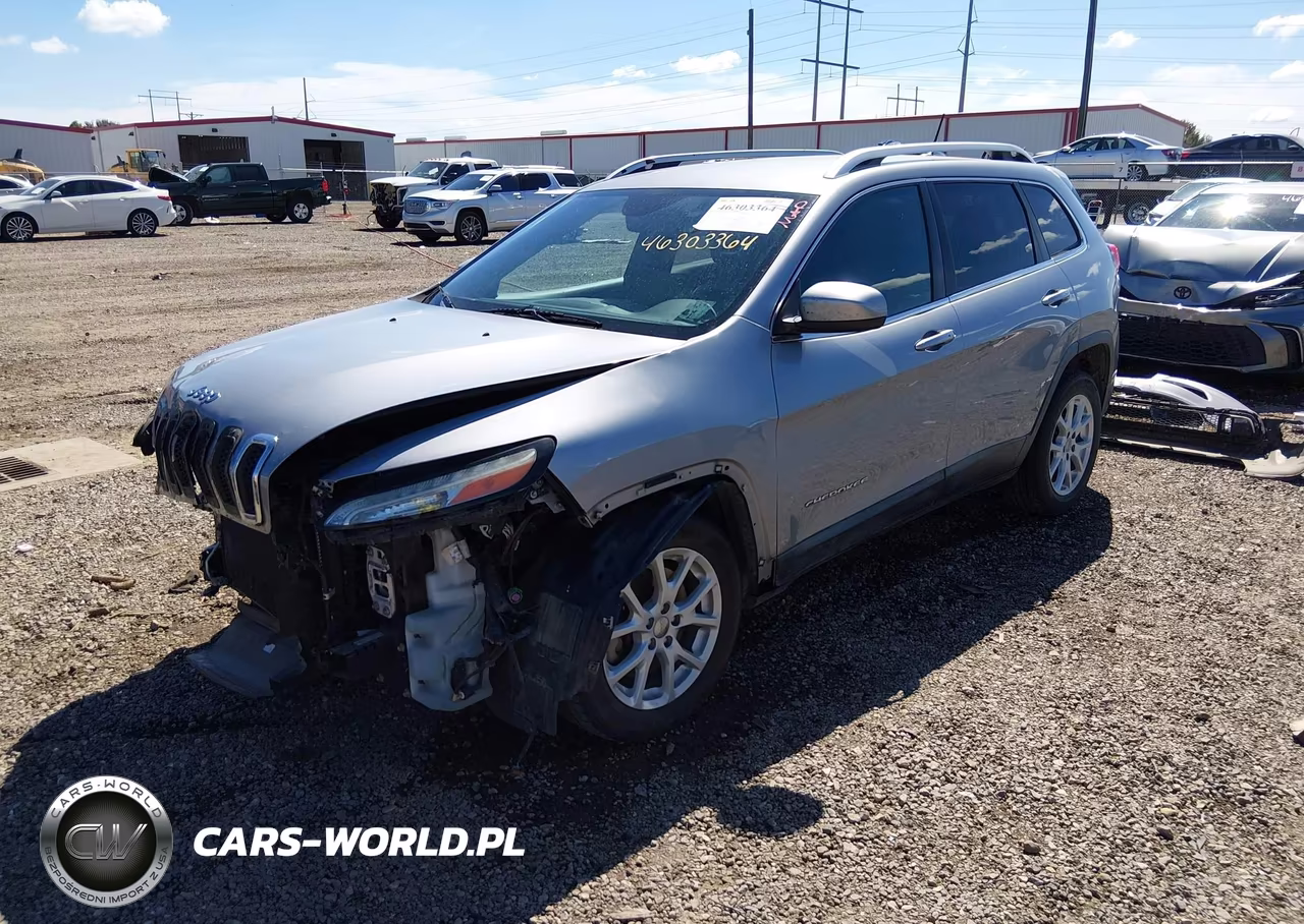 2014 Jeep Cherokee Latitude VIN:1C4PJLCS8EW105626 - 2