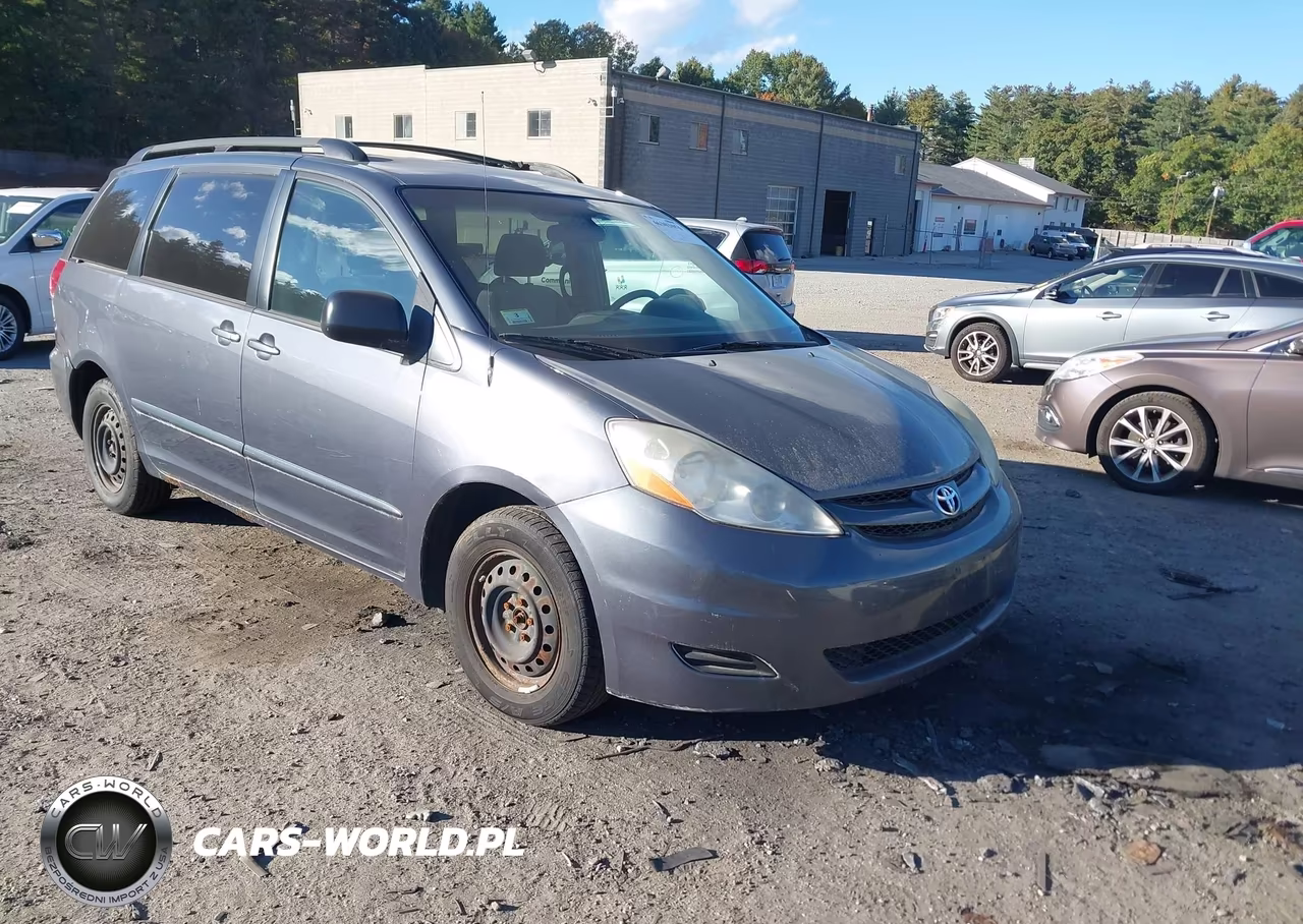 2008 Toyota Sienna Le – zdjęcie 1 z 11