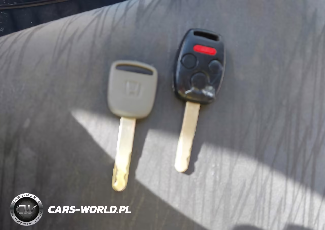 2007 Honda Civic Lx VIN:2HGFG12617H568164 - 11