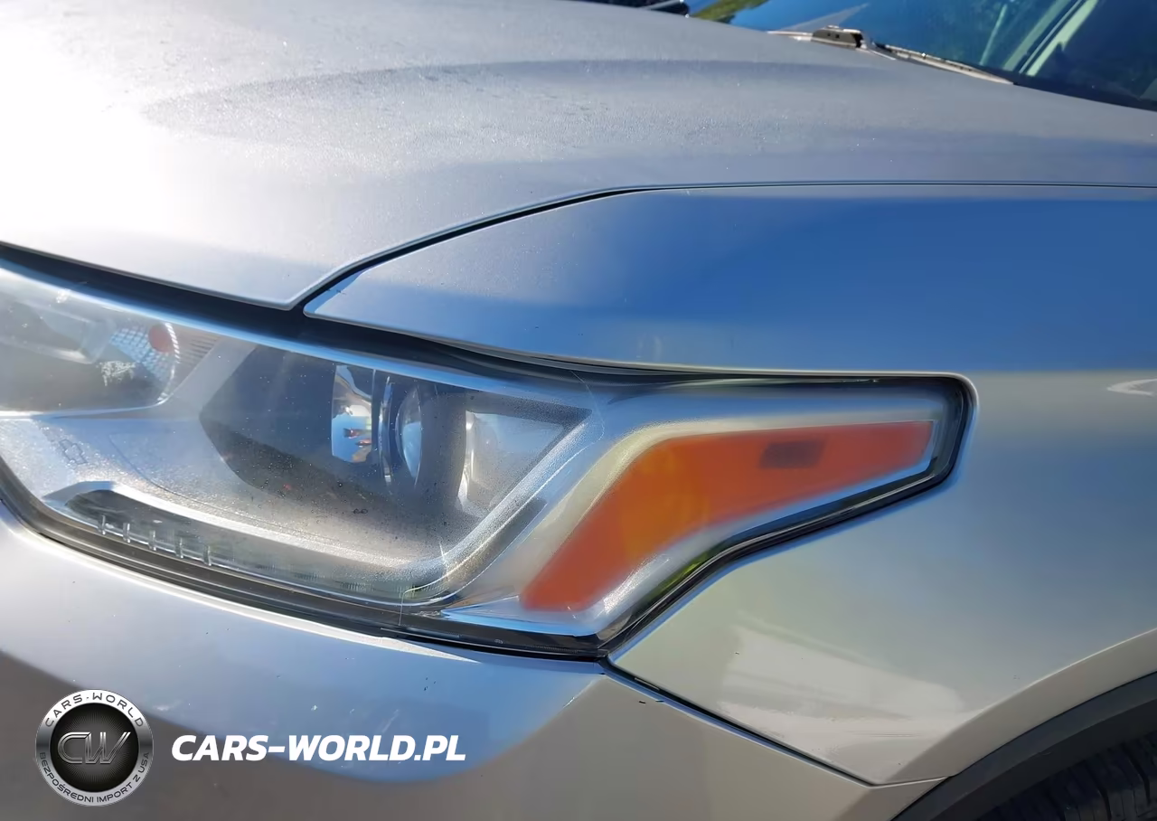 2019 Chevrolet Traverse Ls VIN:1GNERFKW4KJ259465 - 6