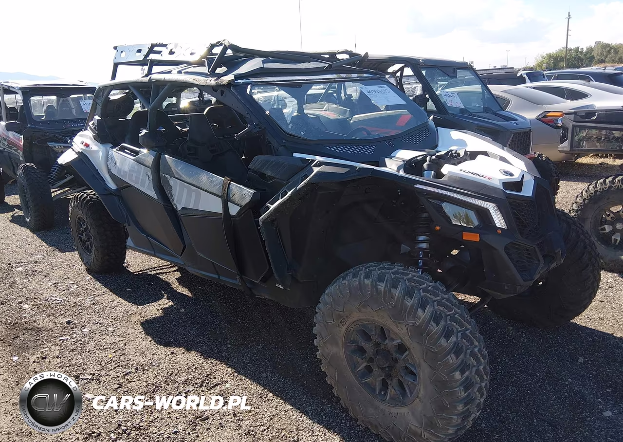 2018 Can-Am Maverick X3 Max Turbo R VIN:3JBVMAW41JK000158 - 1