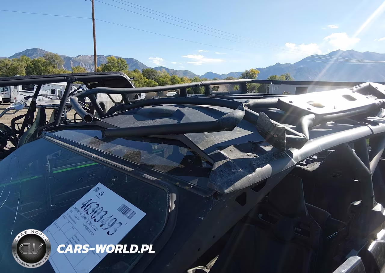 2018 Can-Am Maverick X3 Max Turbo R VIN:3JBVMAW41JK000158 - 12