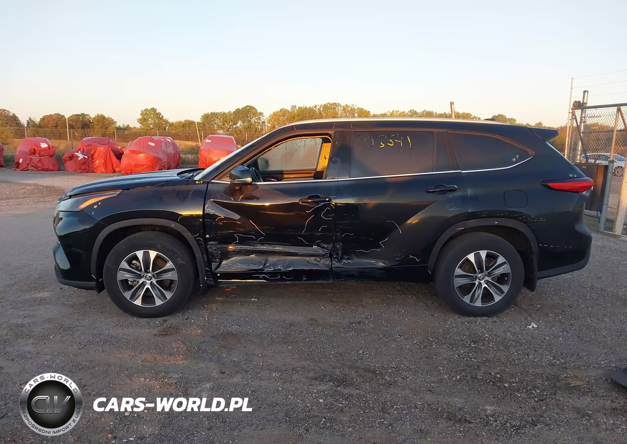 2022 Toyota Highlander Xle VIN:5TDHZRBH5NS252900 - 15
