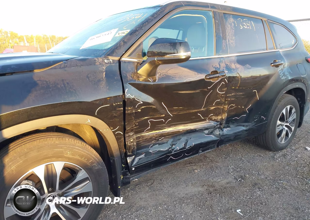2022 Toyota Highlander Xle VIN:5TDHZRBH5NS252900 - 6