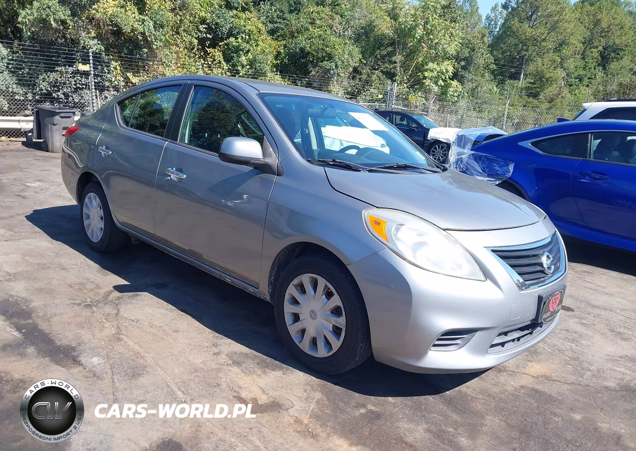 2013 Nissan Versa 1.6 Sv