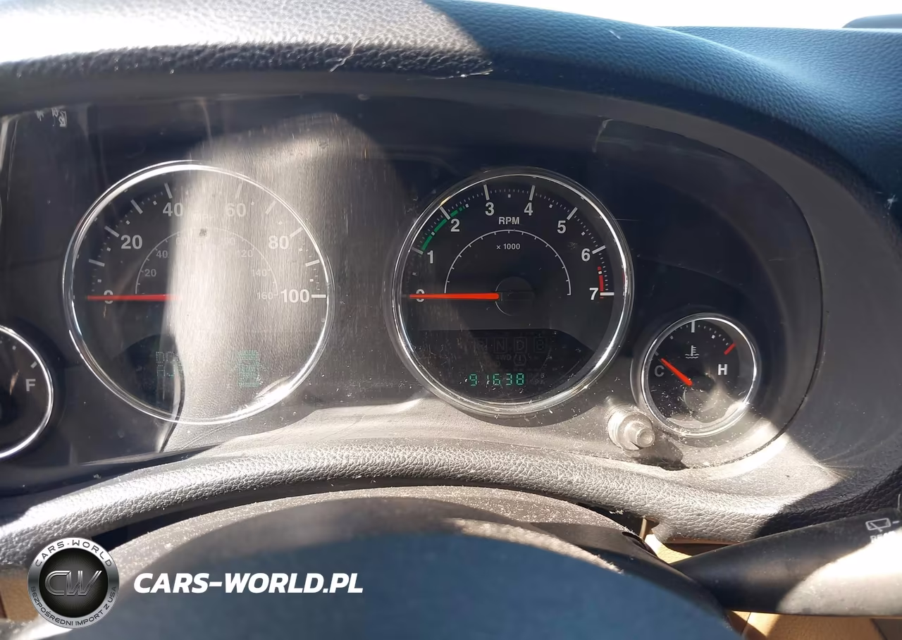 2013 Jeep Wrangler Unlimited Sahara VIN:1C4HJWEG8DL627154 - 7