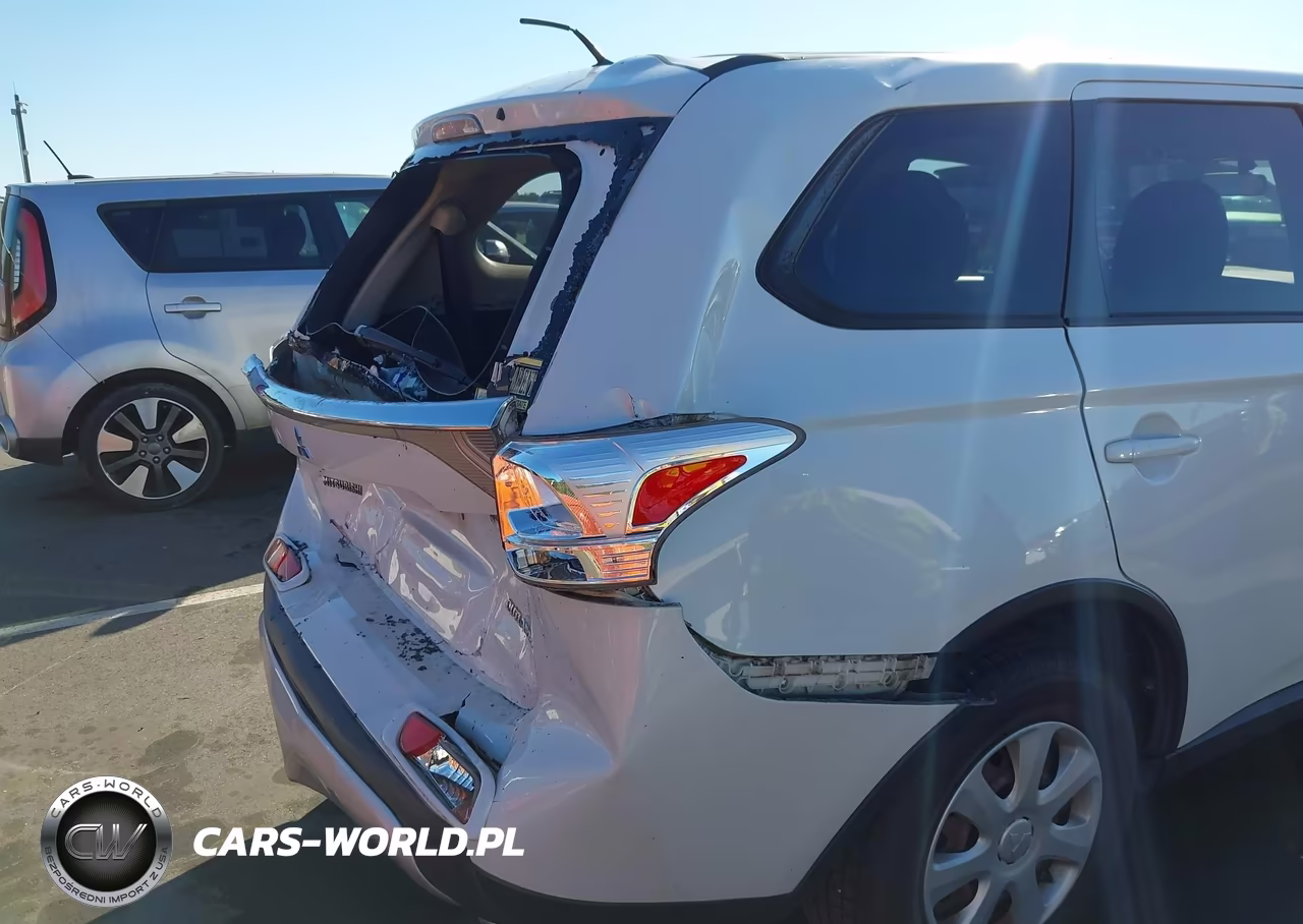2015 Mitsubishi Outlander Es VIN:JA4AD2A34FZ011871 - 12